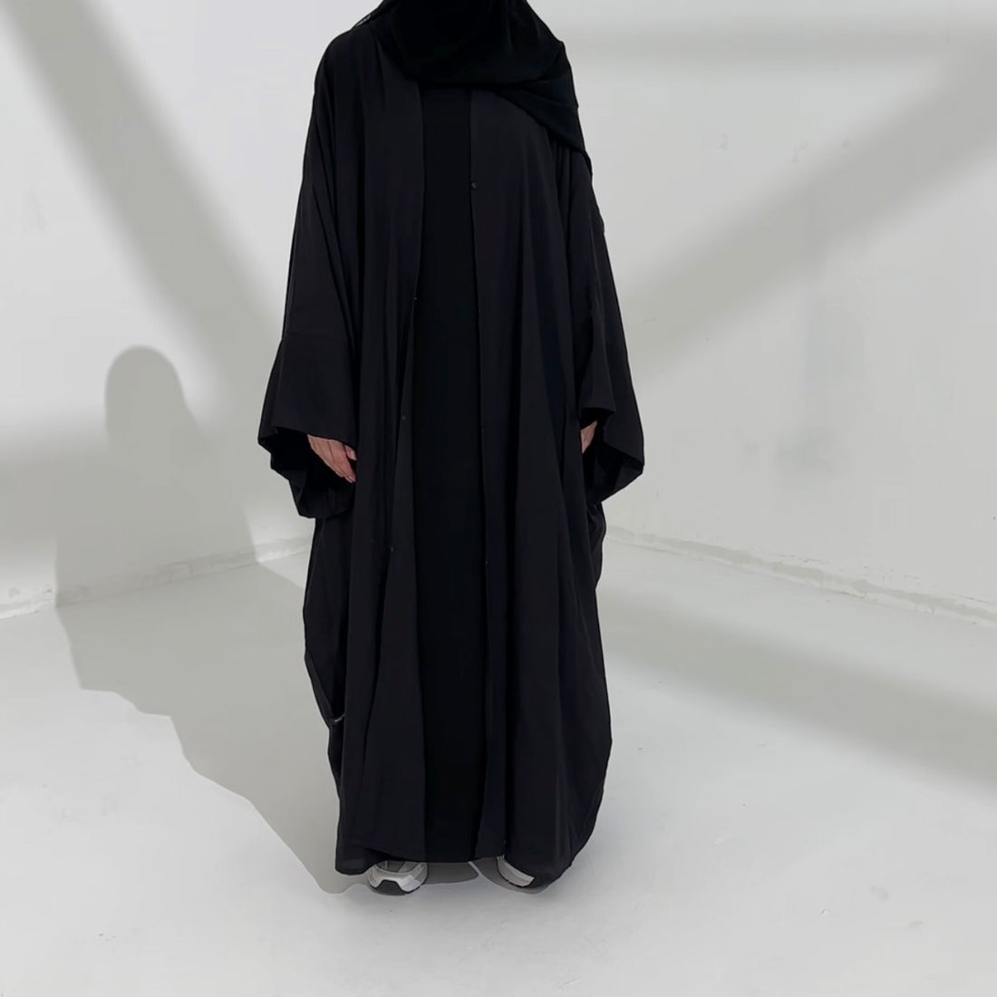 Abaya Nami 